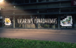 Vitrinu apklijavimas